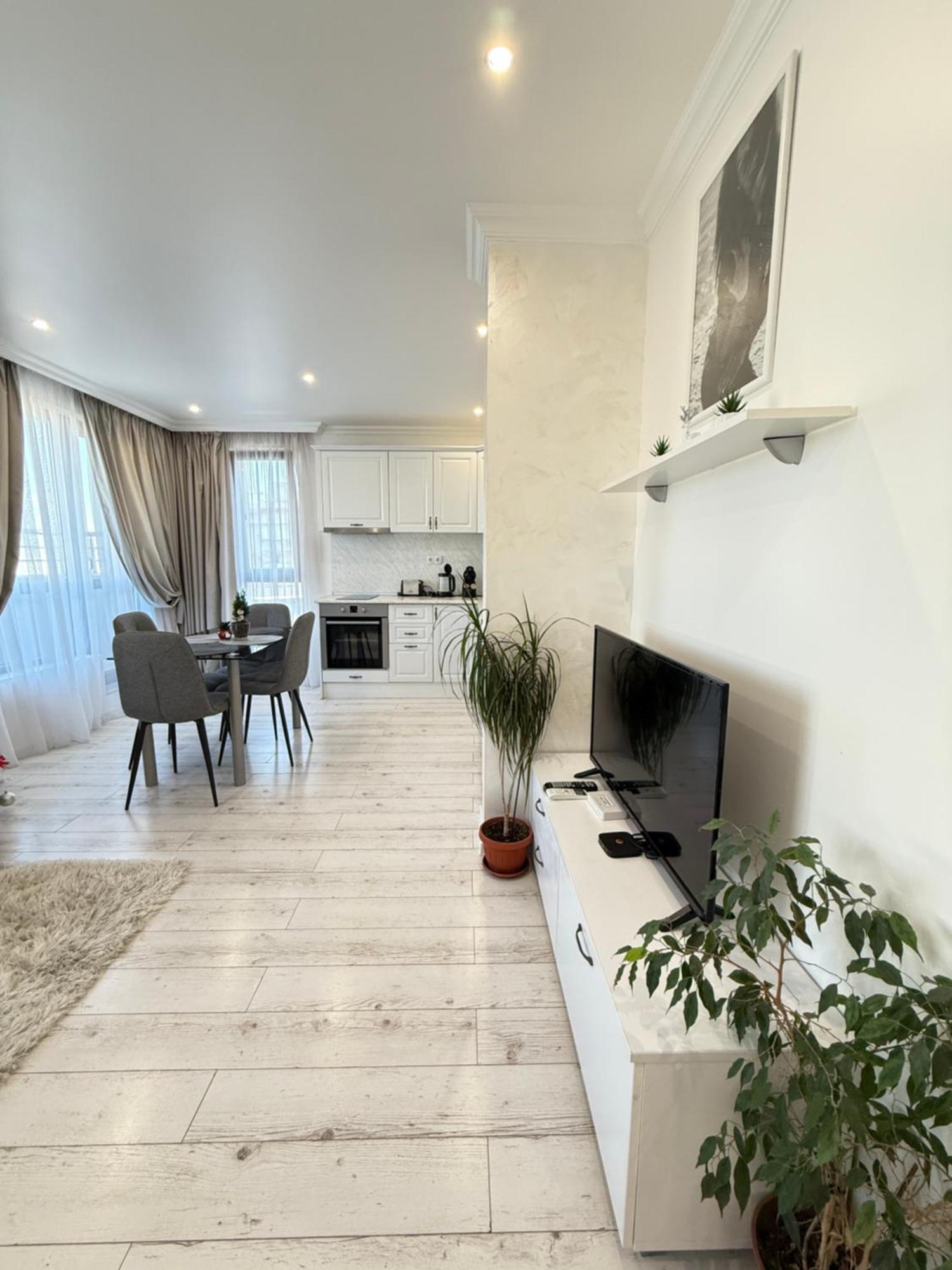 Vip Luxury Apartment Burgas Exterior photo